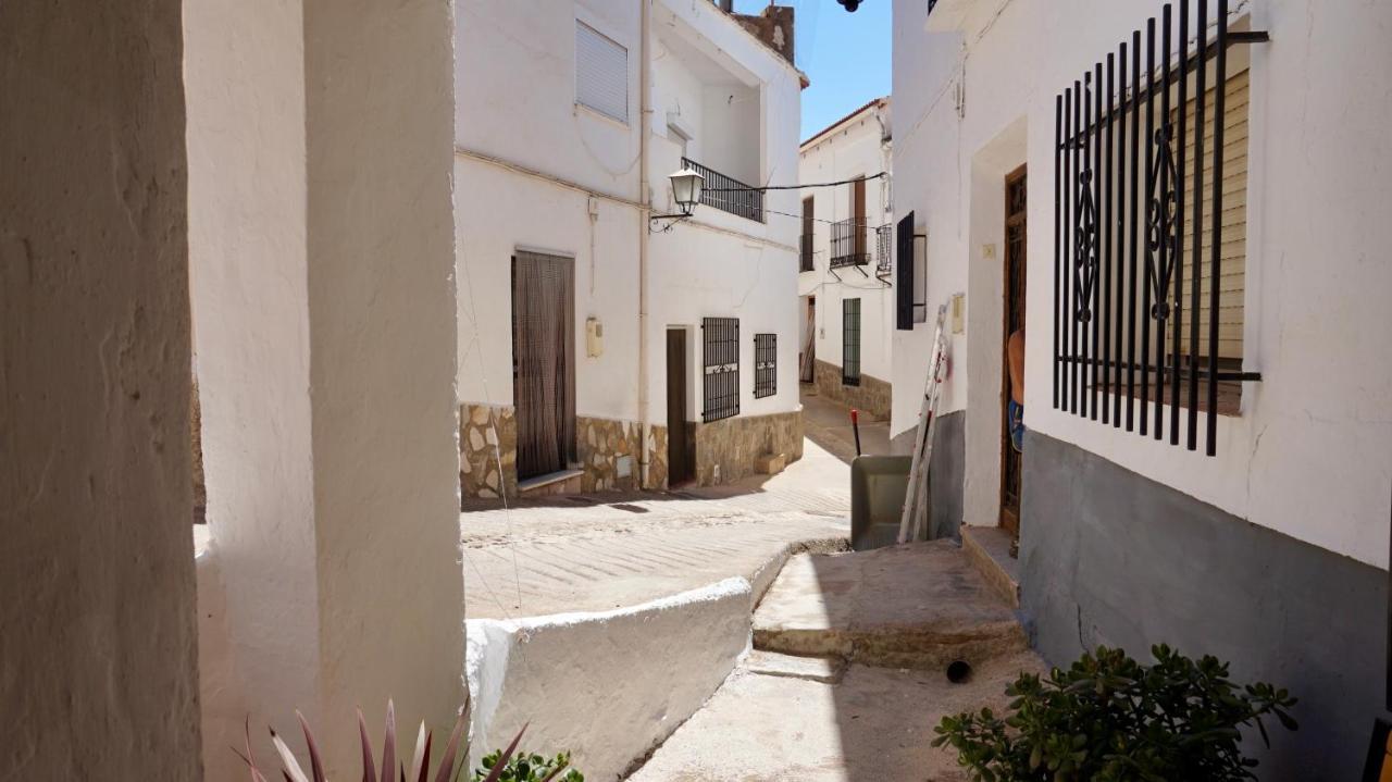 Casa Amigos Sorvilan - La Almendra Εξωτερικό φωτογραφία